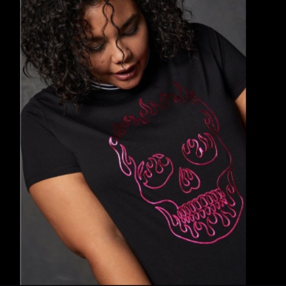 Torrid skull top LoveSick tee shirt You’re Standing Too Close Pink Metallic 2X - Picture 2 of 7